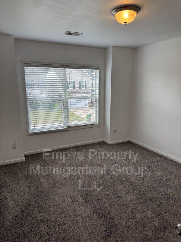 Building Photo - 478 Freshwater Dr