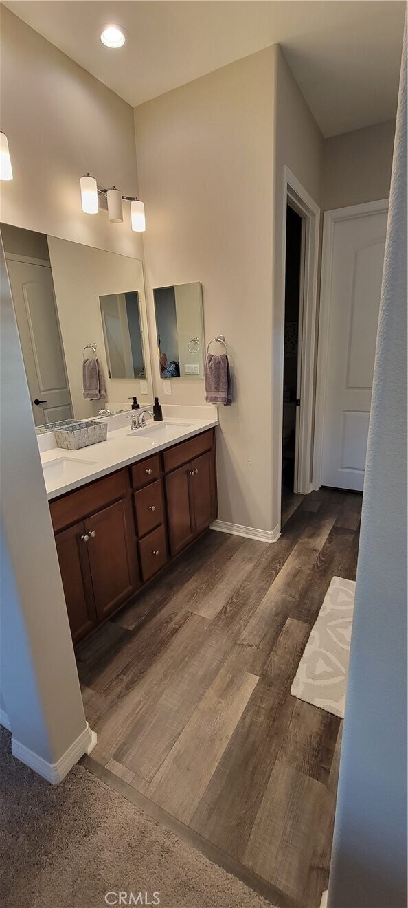 Building Photo - 82 Burgundy