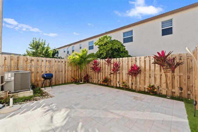 Building Photo - 12536 NW 23rd Pl