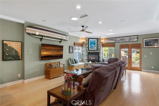 Building Photo - 310 30th St