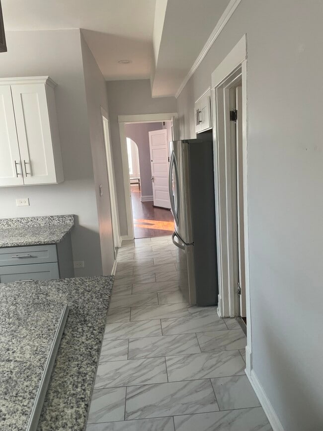 Building Photo - 1511 N Keystone Ave