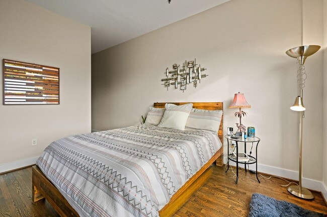 Building Photo - 1111 W St NW