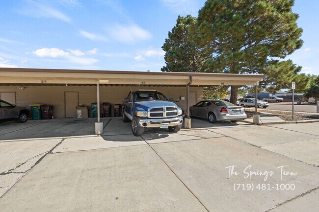 Building Photo - REMODELED SINGLE-LEVEL 2BD TOWNHOME w/ A/C - Security Deposit Waiver Available