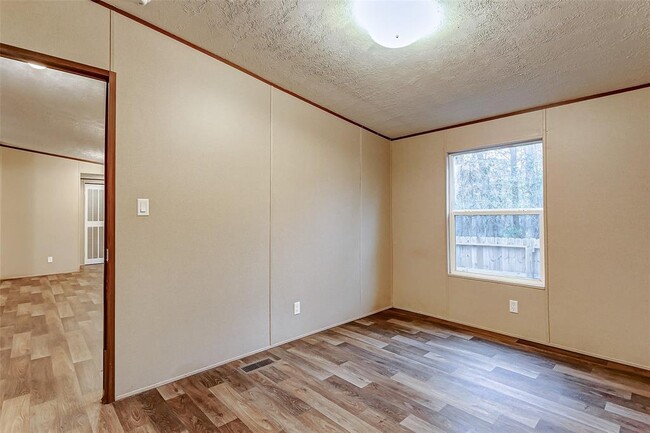 Building Photo - 10757 Doe Hill Dr