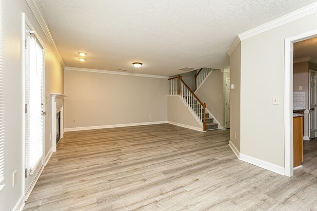 Building Photo - 14 Cedar Knoll Dr