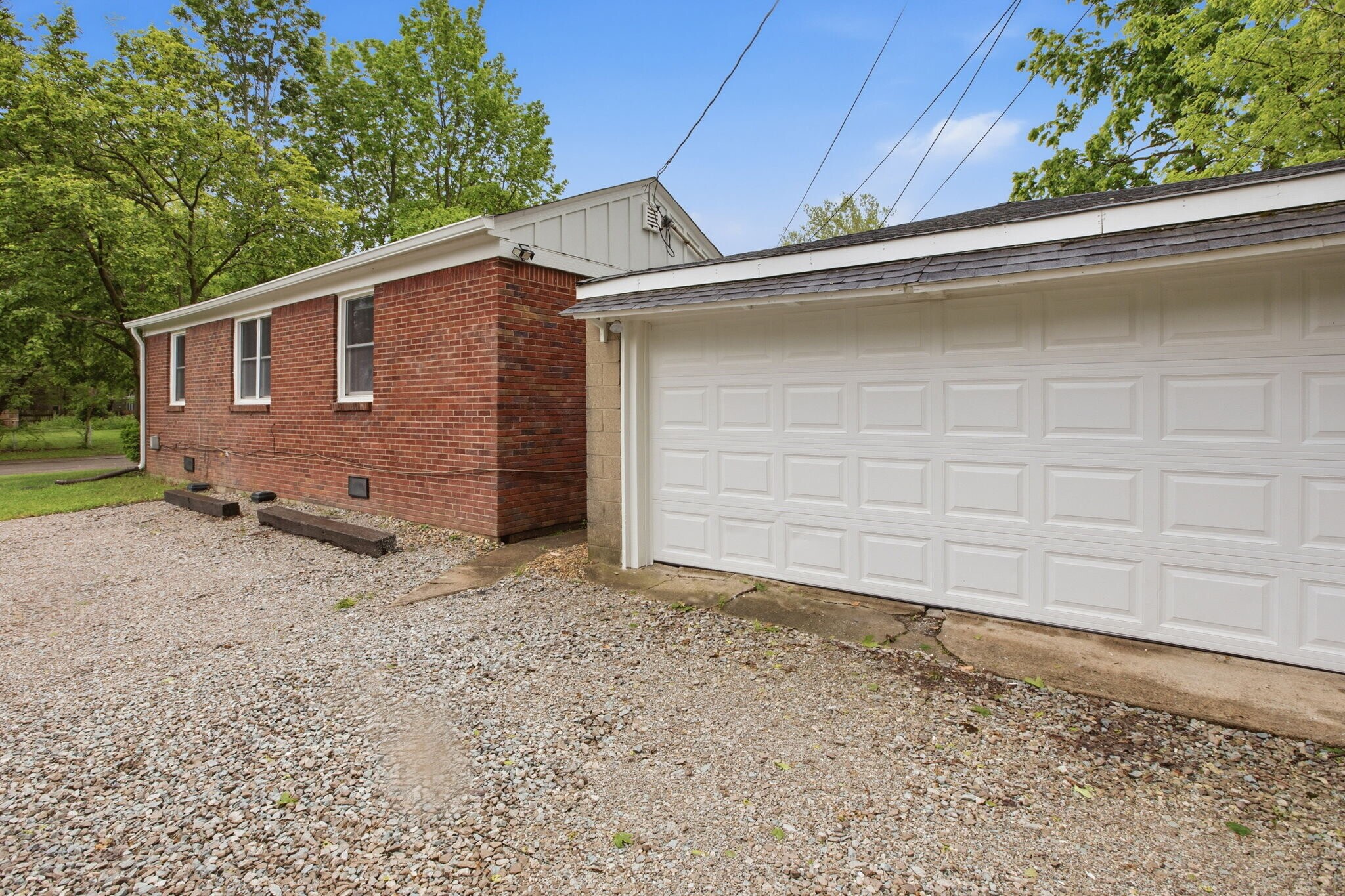 Building Photo - 4612 Rookwood Ave
