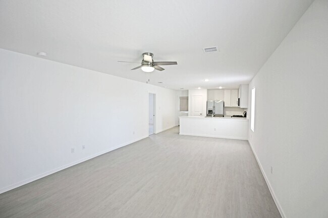 Building Photo - 227 Zyra Ave
