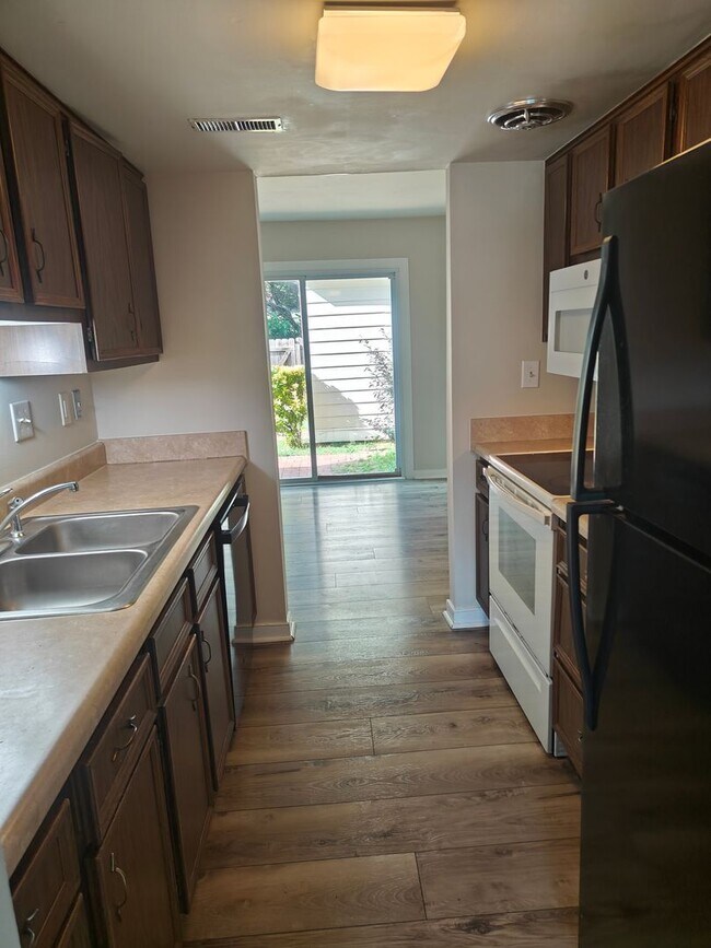 Building Photo - 9321 Gildenfield Ct
