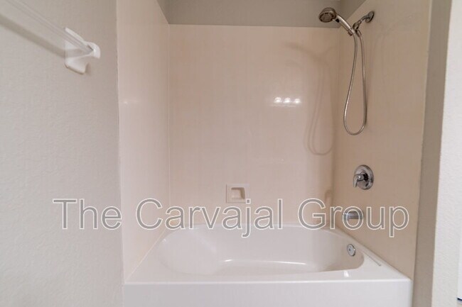 Building Photo - 1017 Enclair St