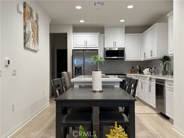 Building Photo - 243 S Sand Palm Dr