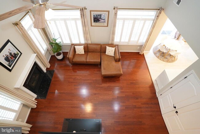 Building Photo - 20779 Crescent Pointe Pl