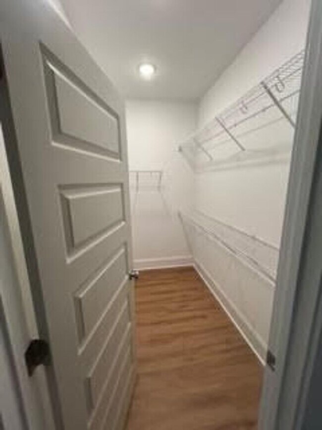 Building Photo - "Brand New Construction" 1 mile from Campus and Downtown