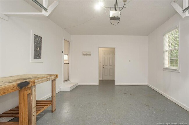 Building Photo - 401 Southwick Dr