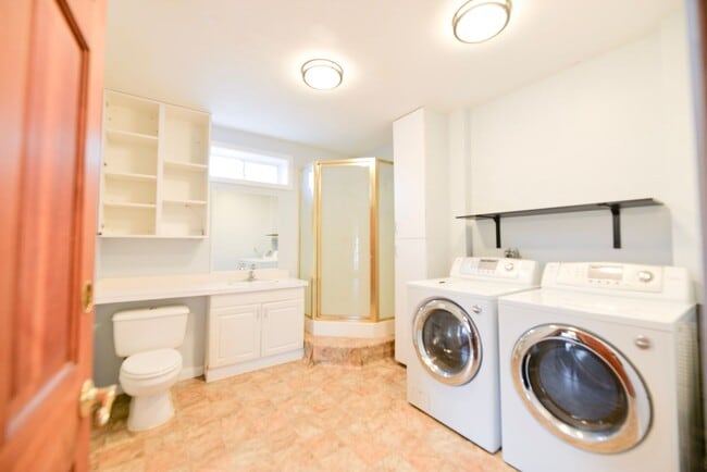 Building Photo - Darling 1 bedroom 1 bath guest house in Rancho Carrillo!