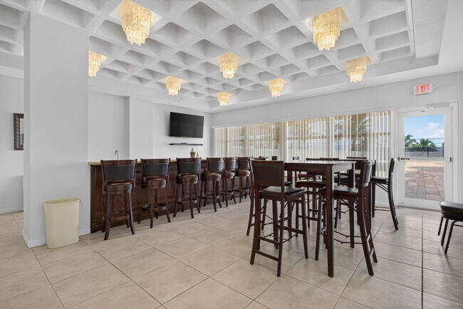 Building Photo - 1370 S Ocean Blvd