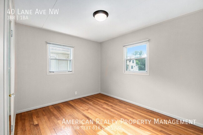 Building Photo - 40 Lane Ave NW