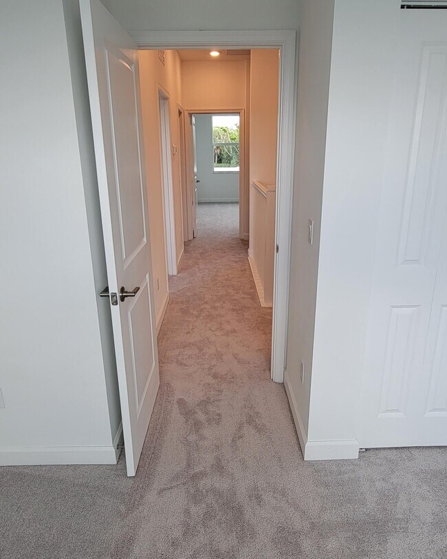 Building Photo - 4946 Navali Dr