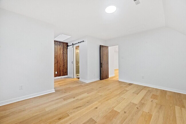 Building Photo - 6608 Wexford Ln