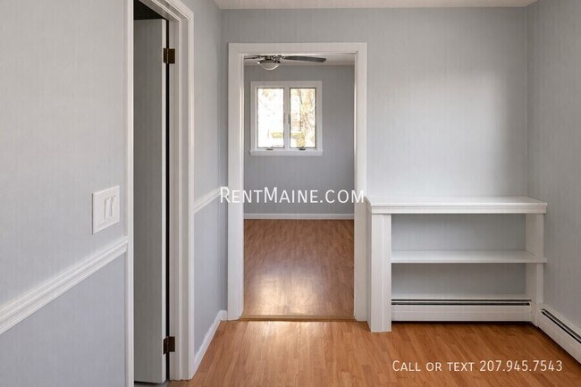 Building Photo - 11 Somerset St