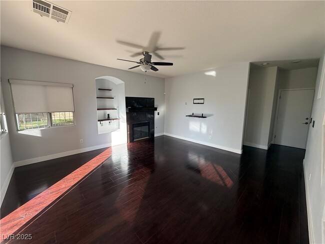 Building Photo - 1373 Dragon Rock Dr