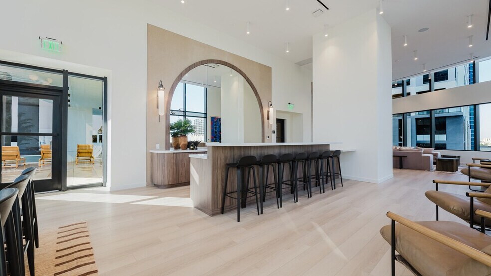 Building Photo - 36 NE 2nd St