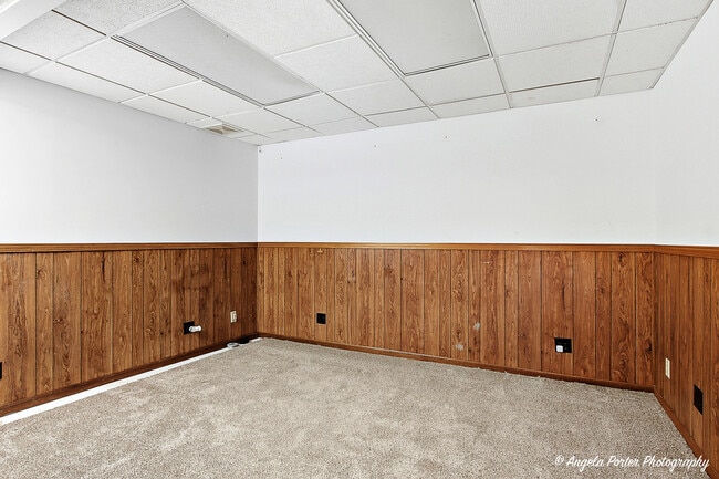 Building Photo - 22806 W Loon Lake Blvd