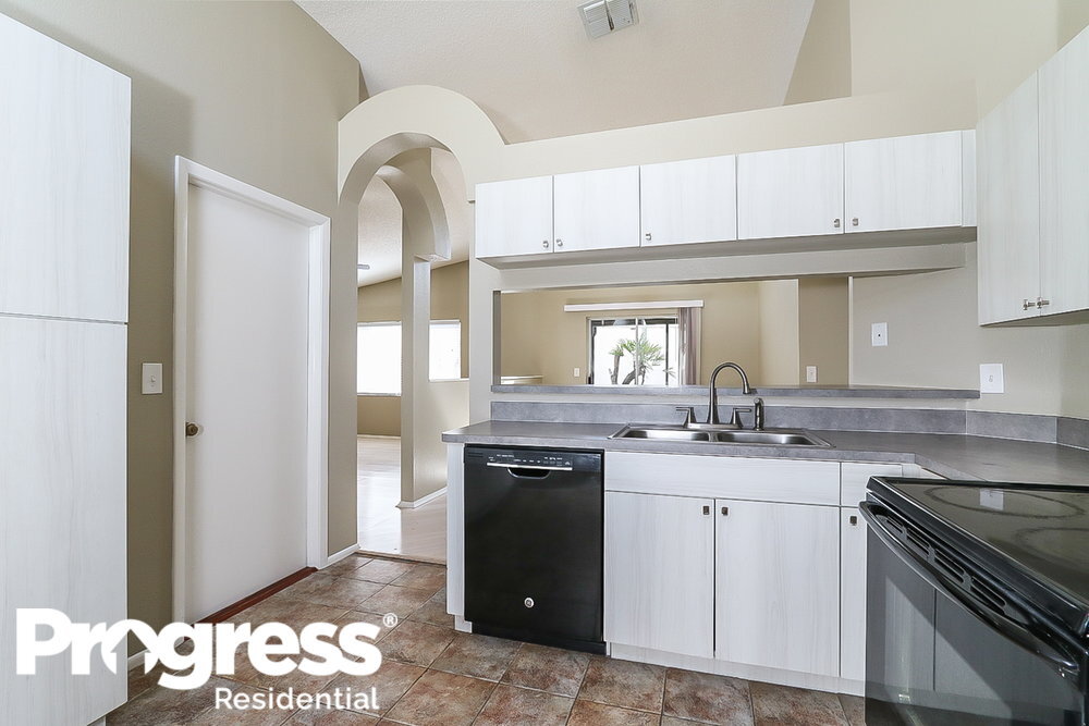 Building Photo - 13414 Laraway Dr