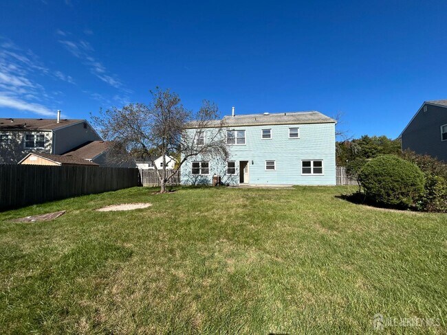 Building Photo - 34 Stonewall Dr