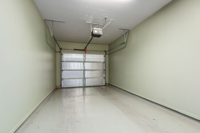Building Photo - 14575 W Mountain View Blvd