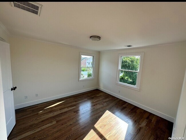 Building Photo - 211 Nassau Blvd