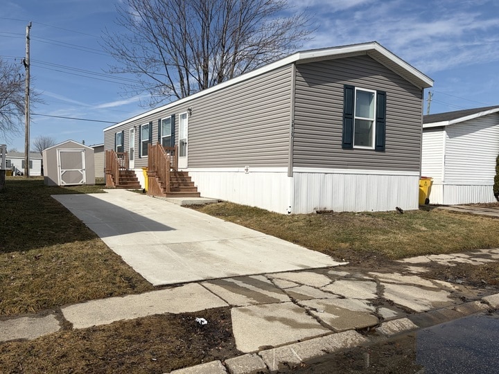 Building Photo - 38127 Ducharme Dr