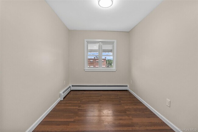 Building Photo - 401 Olmstead Ave