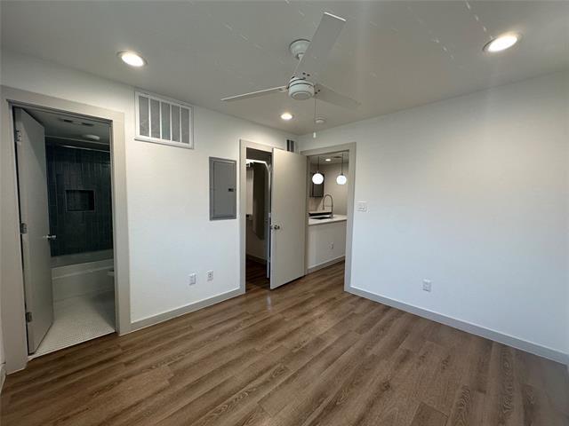 Building Photo - 4526 Munger Ave