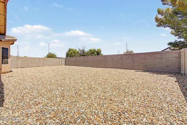 Building Photo - 8151 W Tonto Ln