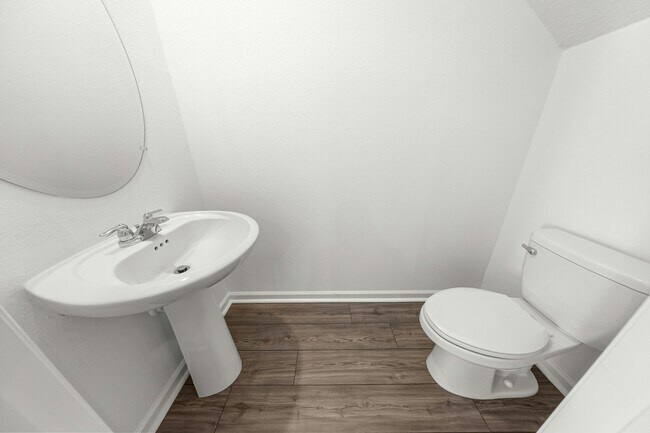 Building Photo - 4883 SW 81st Lp