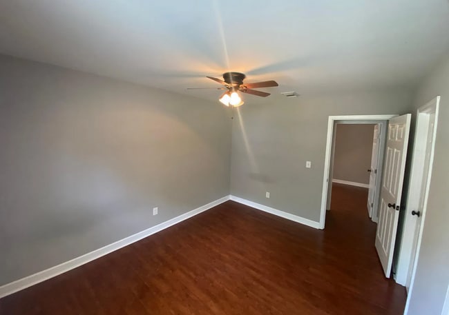 Building Photo - 3 BD/2 BA