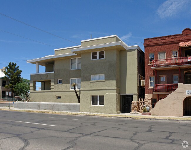 Building Photo - 703 Arizona Ave