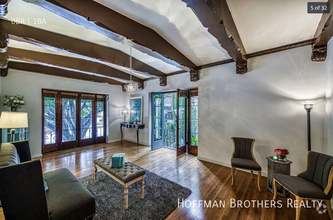 Building Photo - 4123 Wilshire Blvd