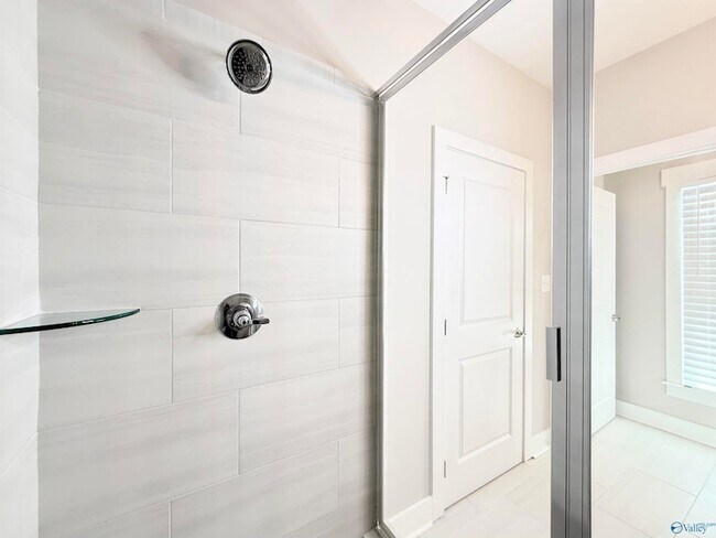 Building Photo - 190 Kearny St