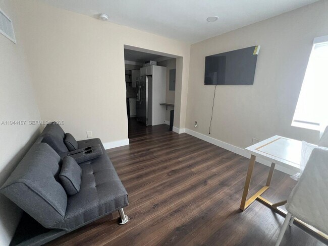 Building Photo - 945 79th Terrace