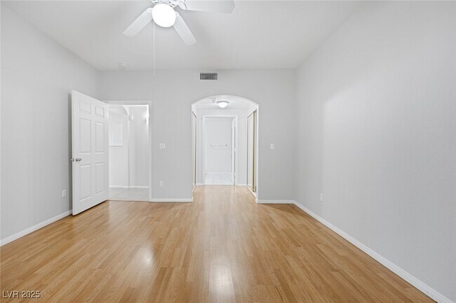 Building Photo - 3320 S Fort Apache Rd