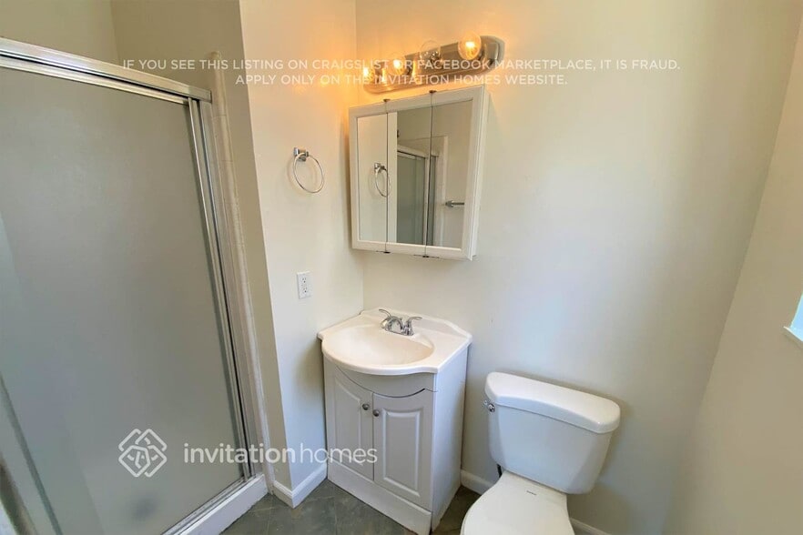 Building Photo - 2207 Santa Ana Dr