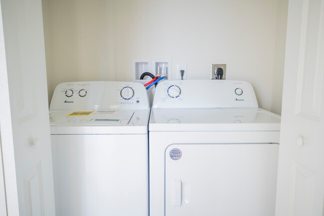 Building Photo - 18020 SW 103rd Ave