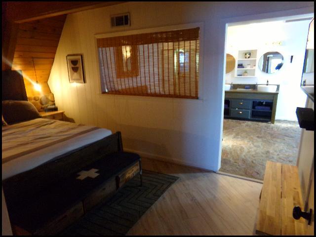 Building Photo - 136 Catalina Cir