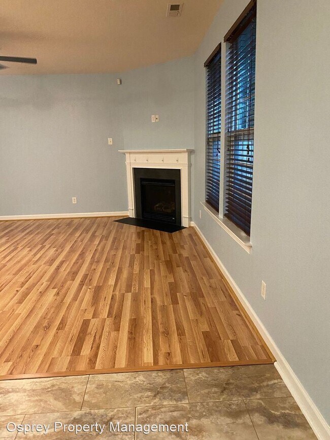 Building Photo - 4 br, 2.5 bath House - 5400 Ann Arbor Lane