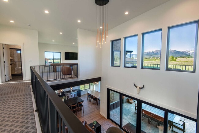 Building Photo - 1601 Jackrabbit Ln