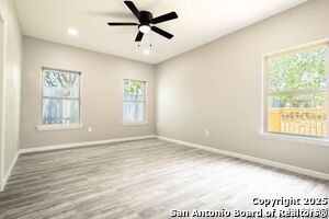 Building Photo - 908 Plum St