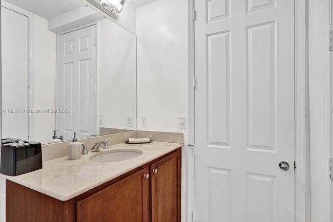 Building Photo - 7722 SW 188th Terrace