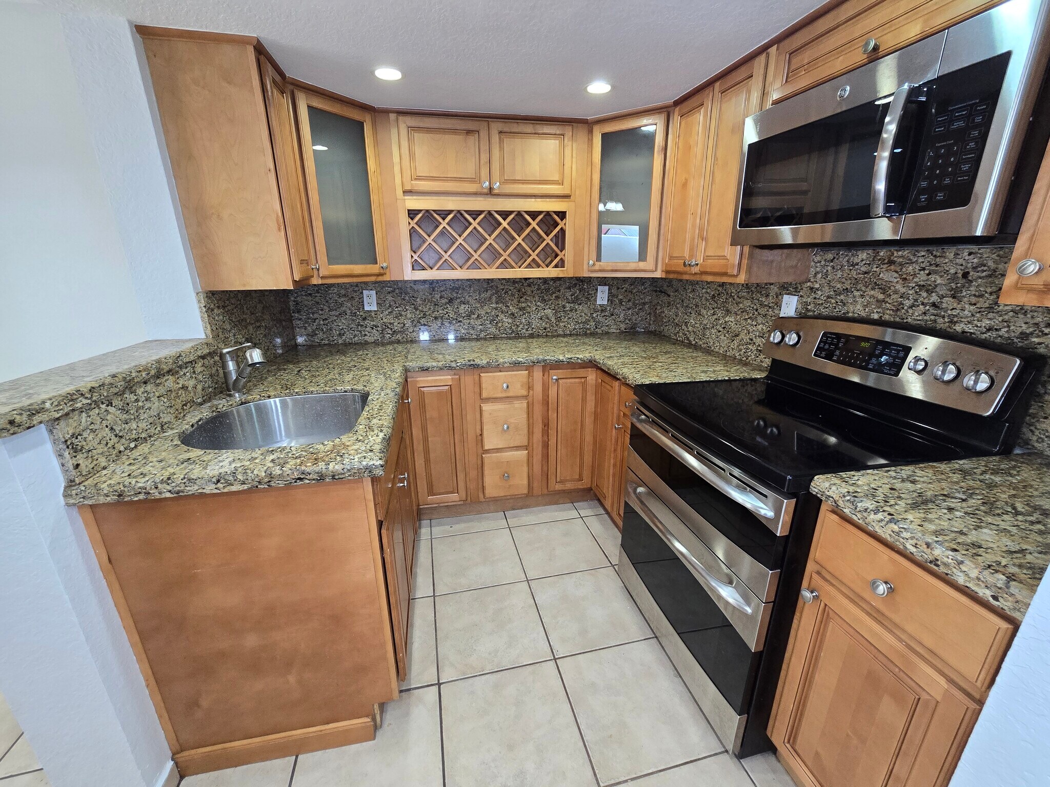 Building Photo - 2270 W 54th Pl