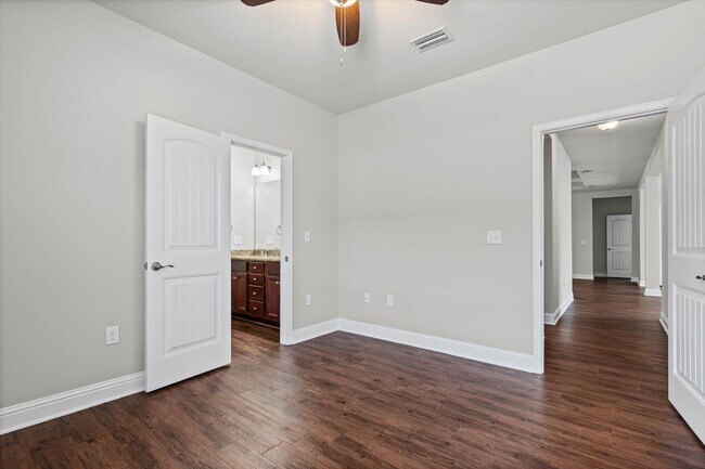 Building Photo - 31399 Spoonbill Rd